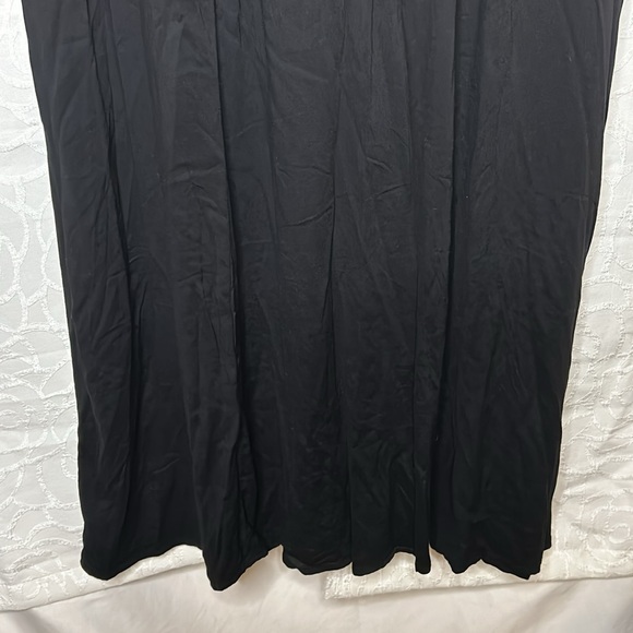 NWT TORRID black maxi dress. Decorative buttons down front of dress. Size 2X. - Picture 11 of 12